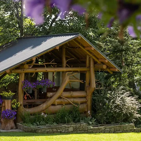 U Dzikosa Feriegård *